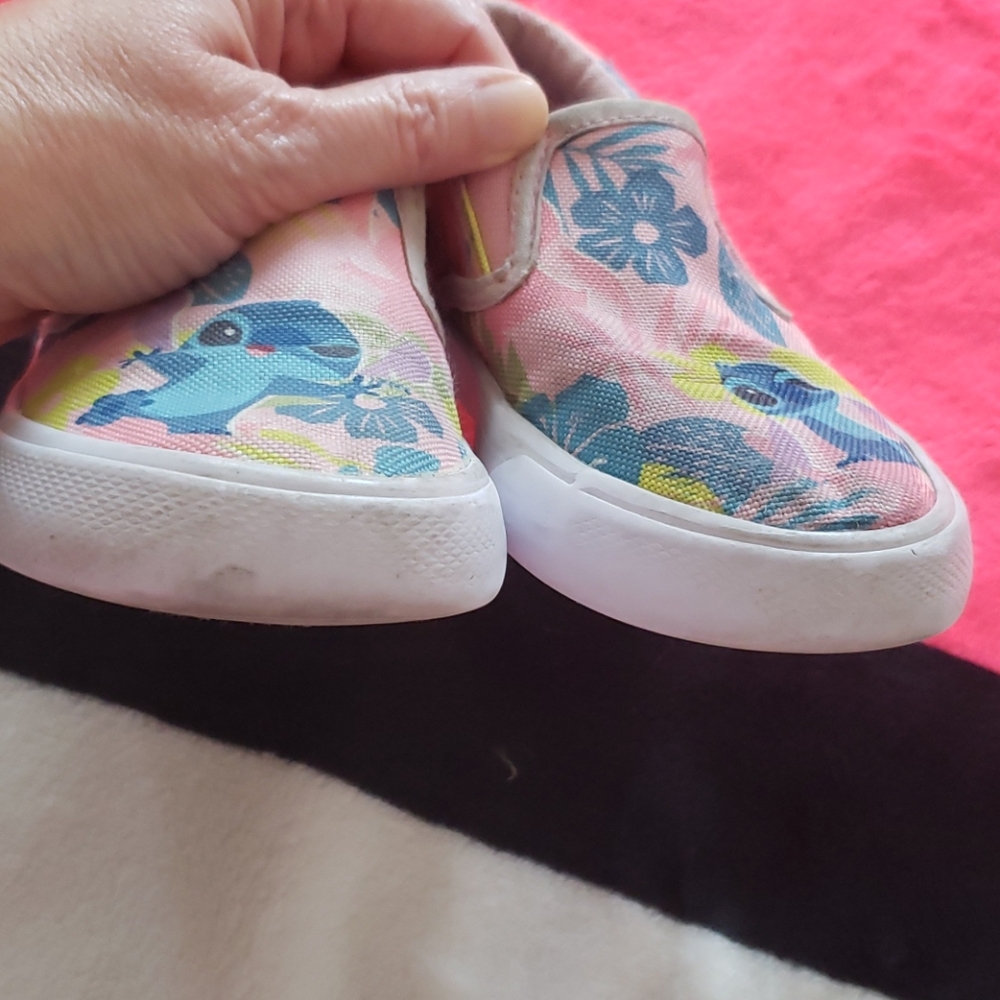 🩷 Disney Slip on Stitch Shoes 💗 - Picture 9 of 9